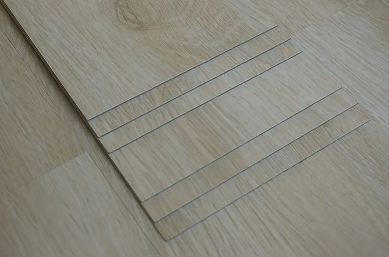 Sàn nhựa PVC tự dính FORTOVAN